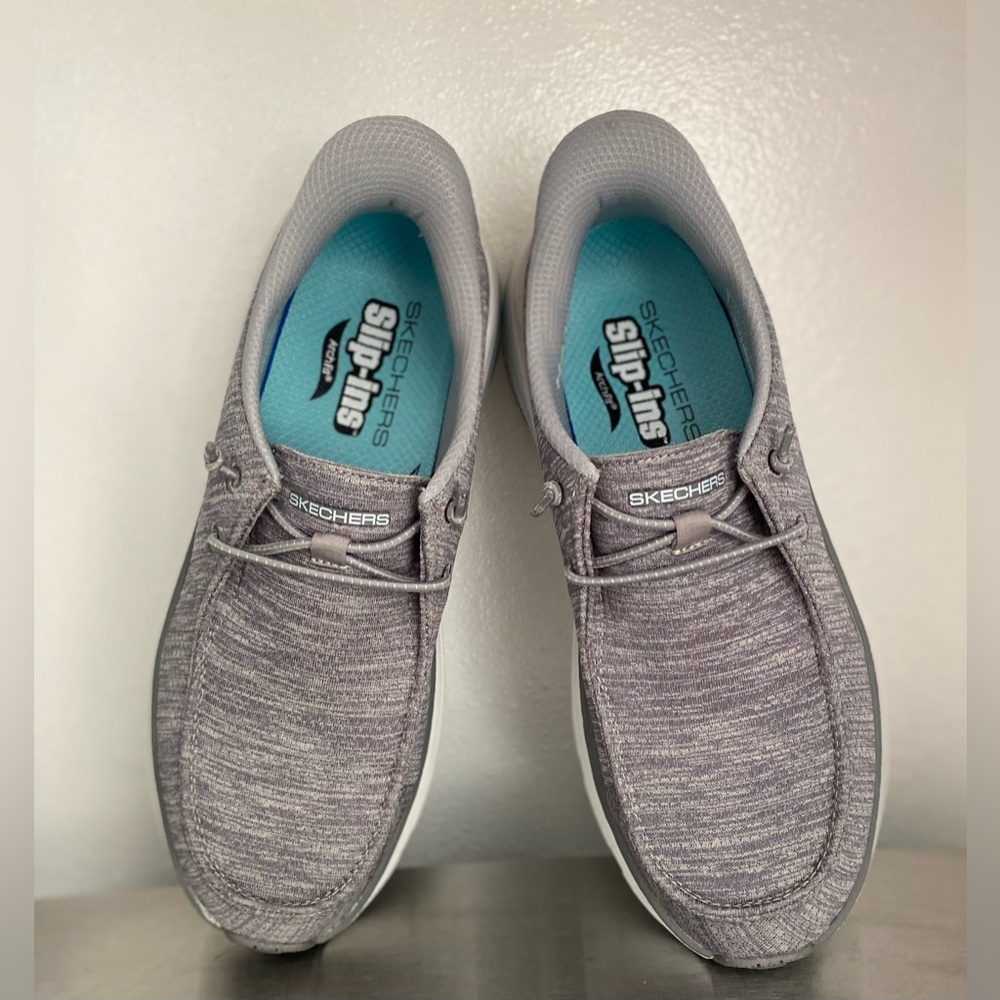SKECHERS..WOMENS ARCH FIT MAX CUSHIONING SLIP INS